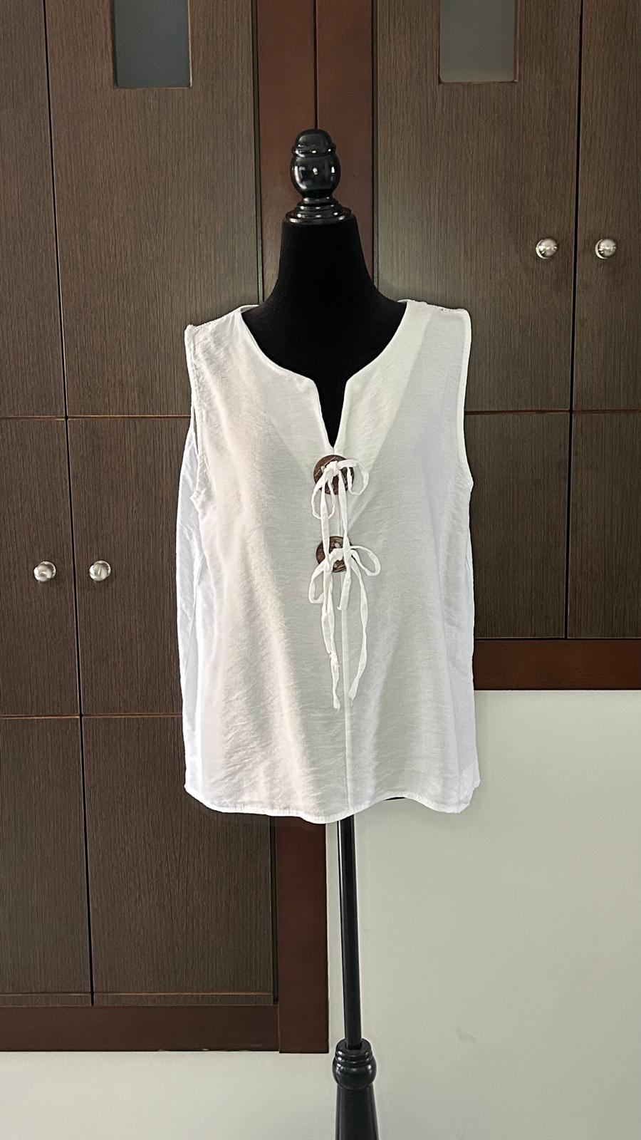 Camiseta Botón Madera