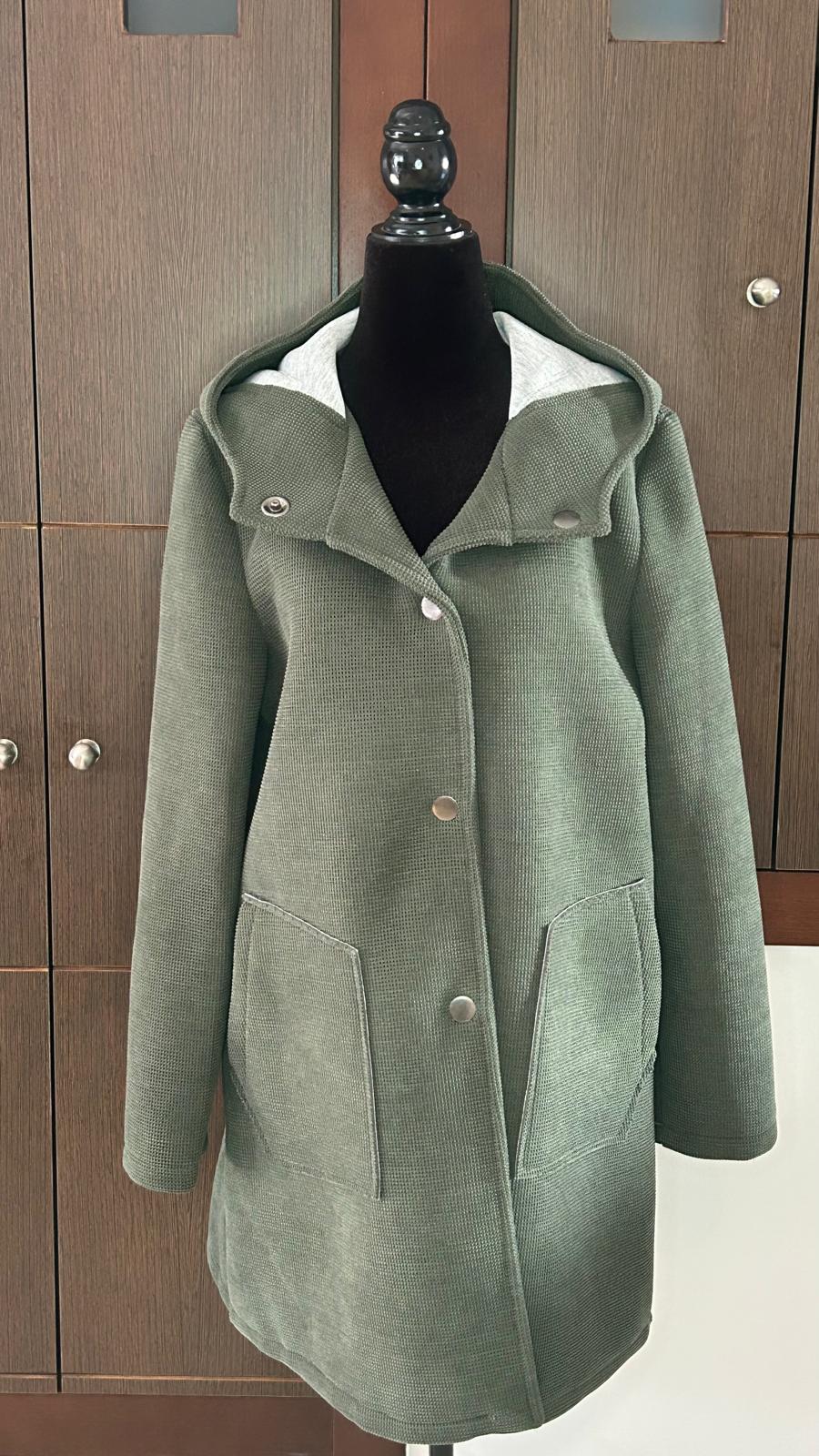 Chaqueta Forrada Capucha
