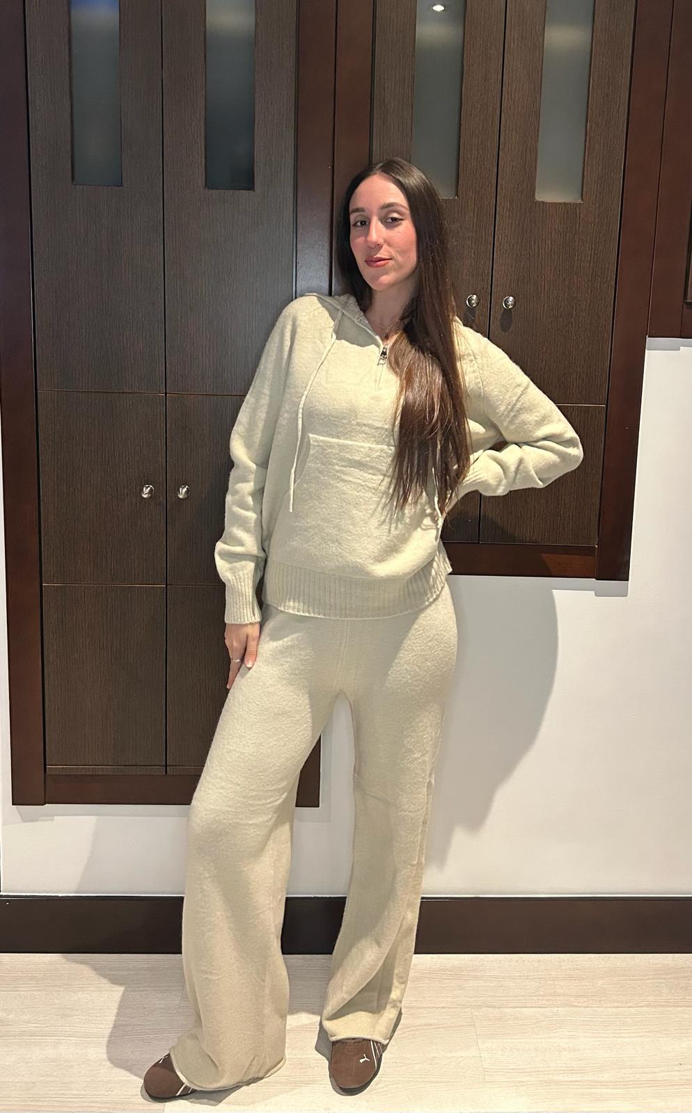 Conjunto Punto Con Capucha