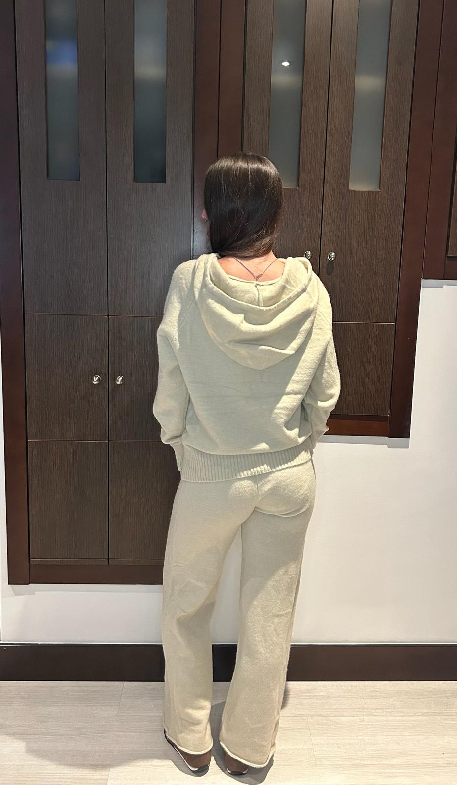 Conjunto Punto Con Capucha