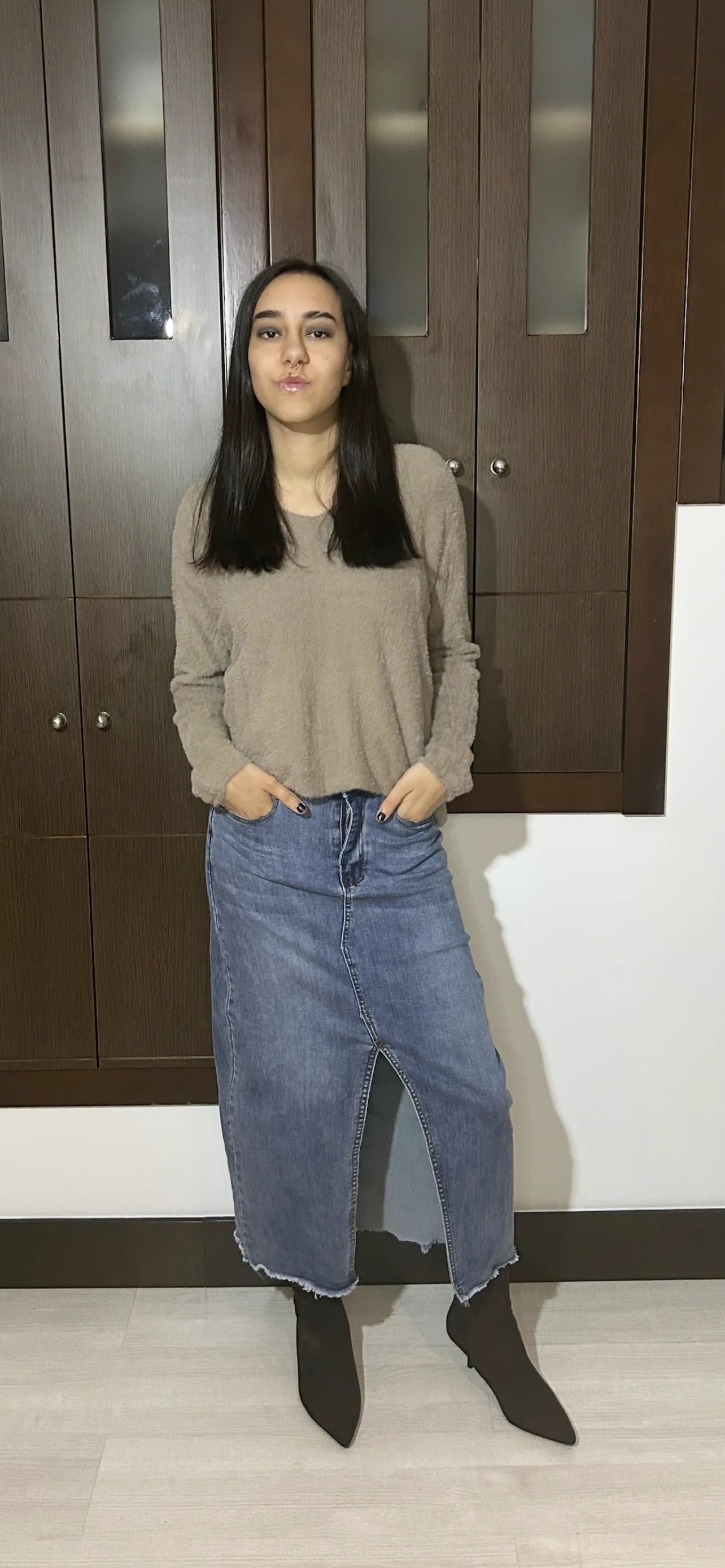 Jersey fino de pelo con cuello de pico